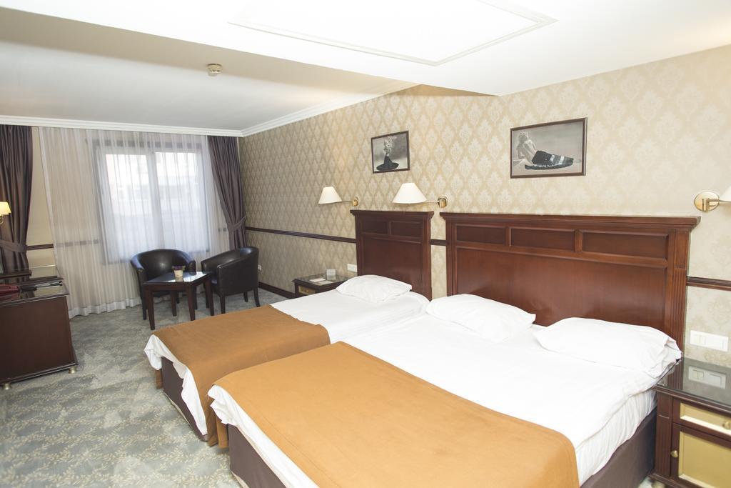 Topkapi Inter Istanbul Hotel Bagian luar foto