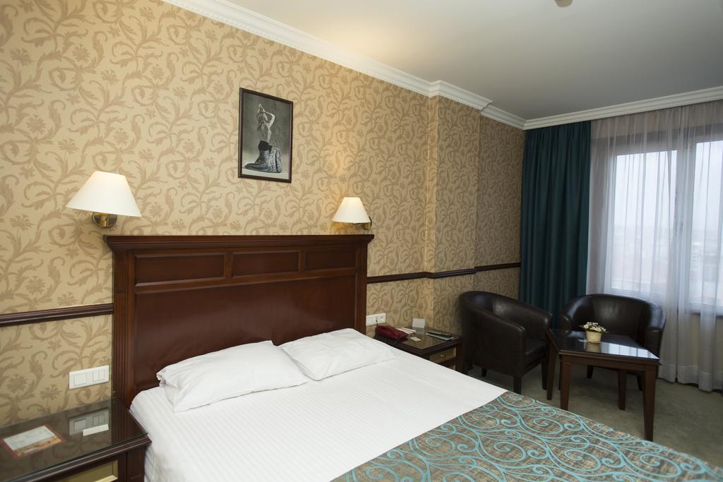 Topkapi Inter Istanbul Hotel Bagian luar foto
