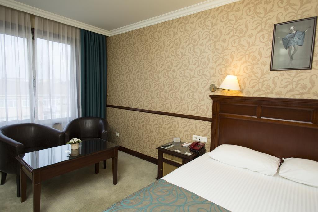 Topkapi Inter Istanbul Hotel Bagian luar foto