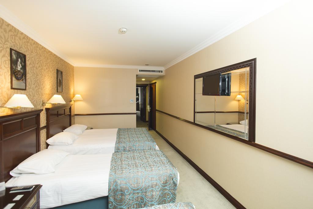 Topkapi Inter Istanbul Hotel Bagian luar foto